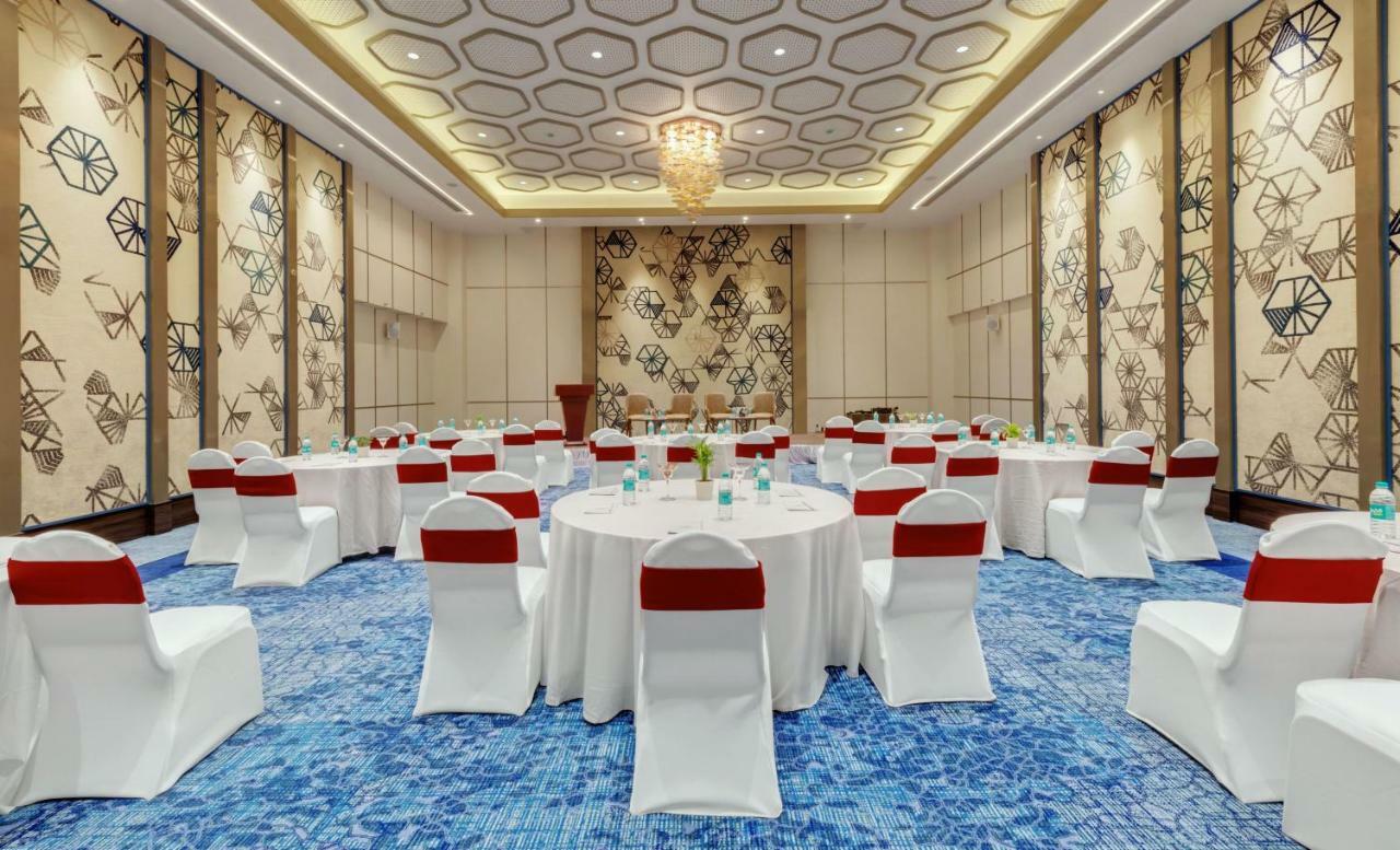 The Fern Residency Karad Hotel Exterior photo
