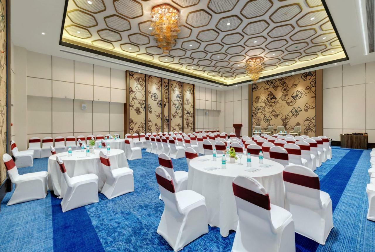 The Fern Residency Karad Hotel Exterior photo